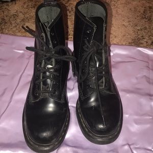 Dr martens mate black boots